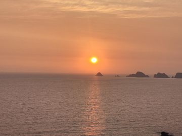 Coucher de soleil sur la presque île de Crozon en Bretagne