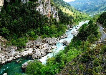 Vue panoramique sur les gorges du Tarn