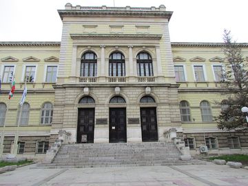 Vue extérieure d'un musée à Varna